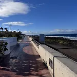 Mirlo Seaview