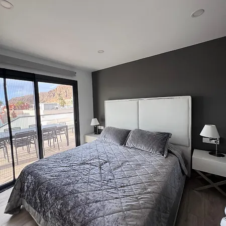Mirlo Seaview Semesterbostad