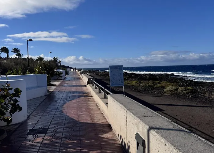 Mirlo Seaview