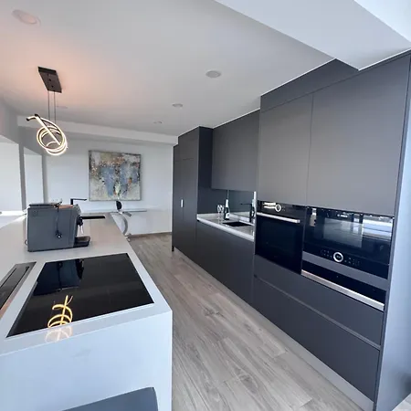 بيت للعطل Mirlo Seaview *